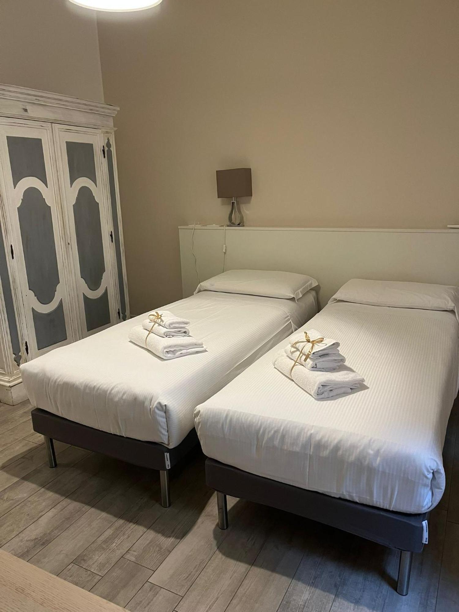 דירות ורונה Flats4Rent La Dimora D'Orlando מראה חיצוני תמונה